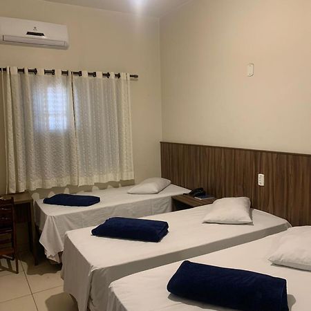 ארארקוארה Hotel London מראה חיצוני תמונה