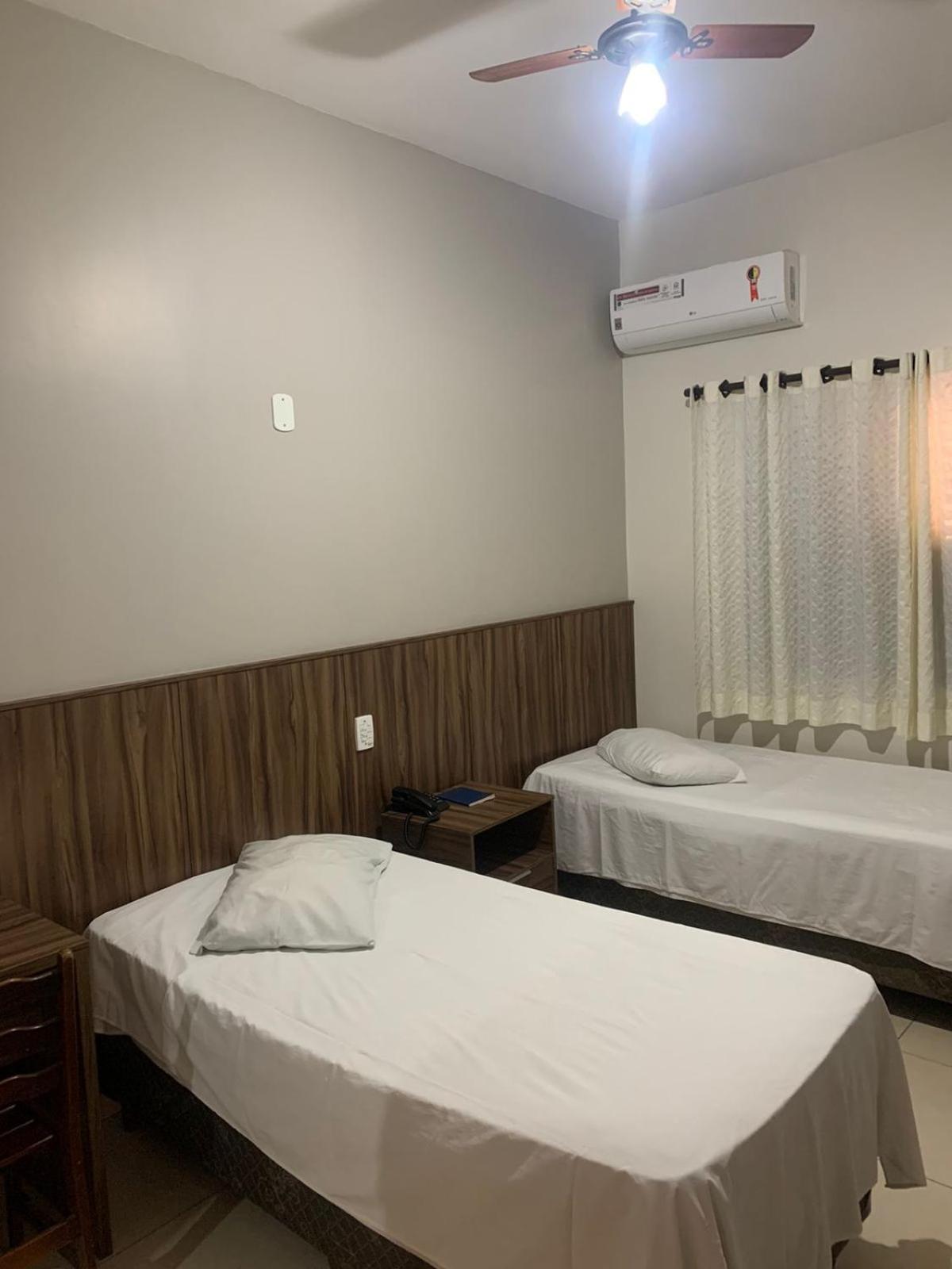 ארארקוארה Hotel London מראה חיצוני תמונה