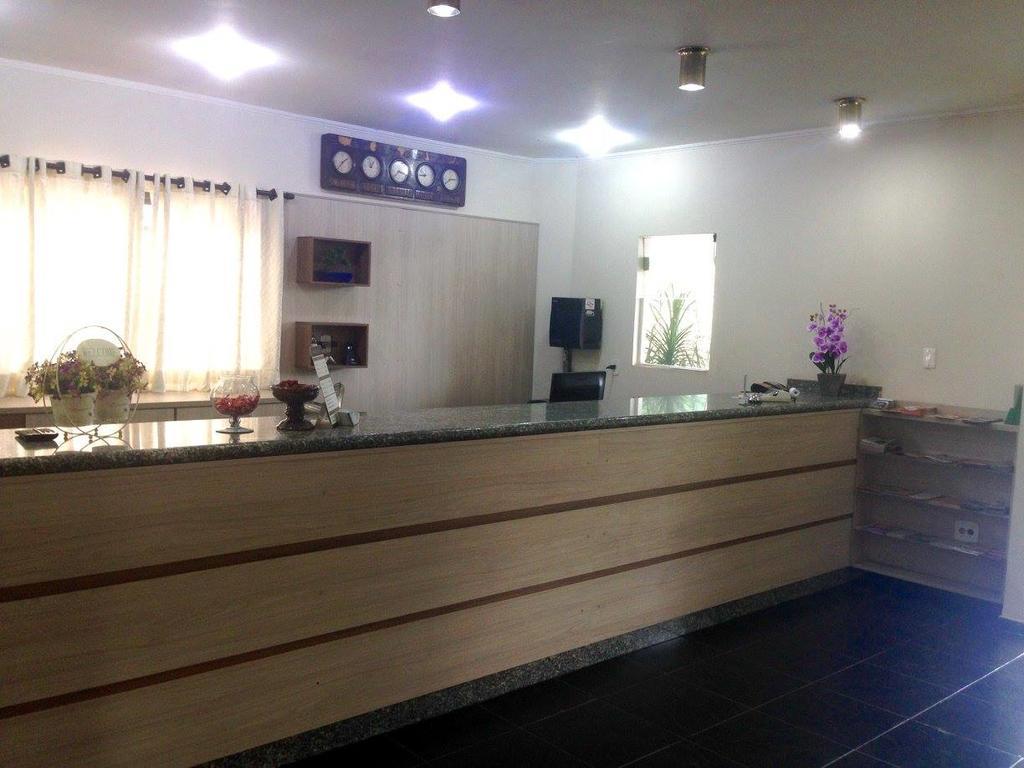 ארארקוארה Hotel London מראה חיצוני תמונה