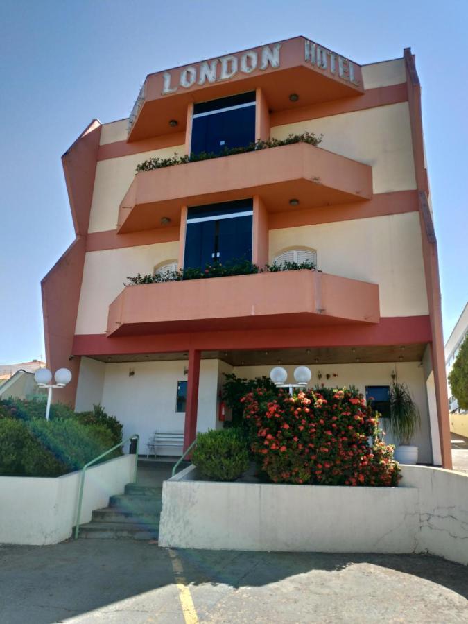 ארארקוארה Hotel London מראה חיצוני תמונה